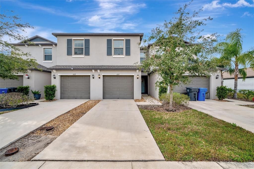 For Rent: $2,350 (3 beds, 2 baths, 1796 Square Feet)