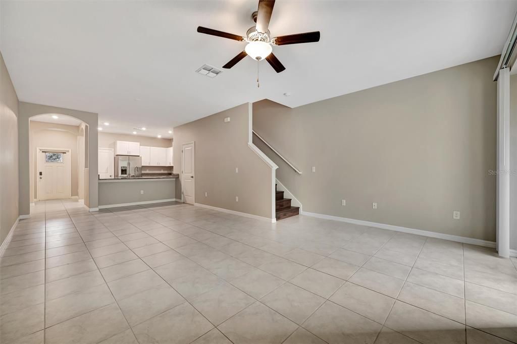 For Rent: $2,350 (3 beds, 2 baths, 1796 Square Feet)