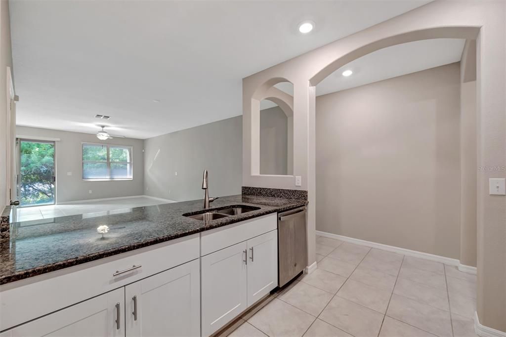 For Rent: $2,350 (3 beds, 2 baths, 1796 Square Feet)