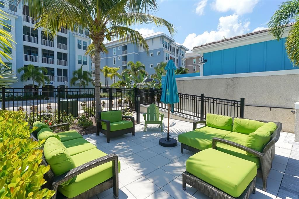 待售: $629,900 (2 贝兹, 2 浴室, 1456 平方英尺)