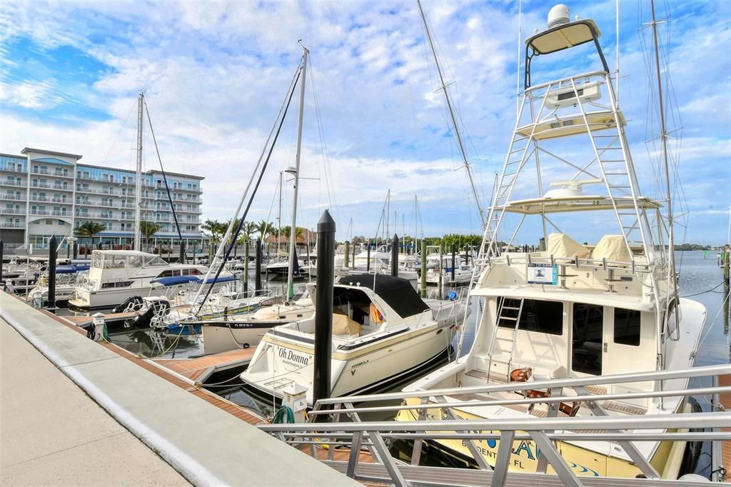 待售: $629,900 (2 贝兹, 2 浴室, 1456 平方英尺)