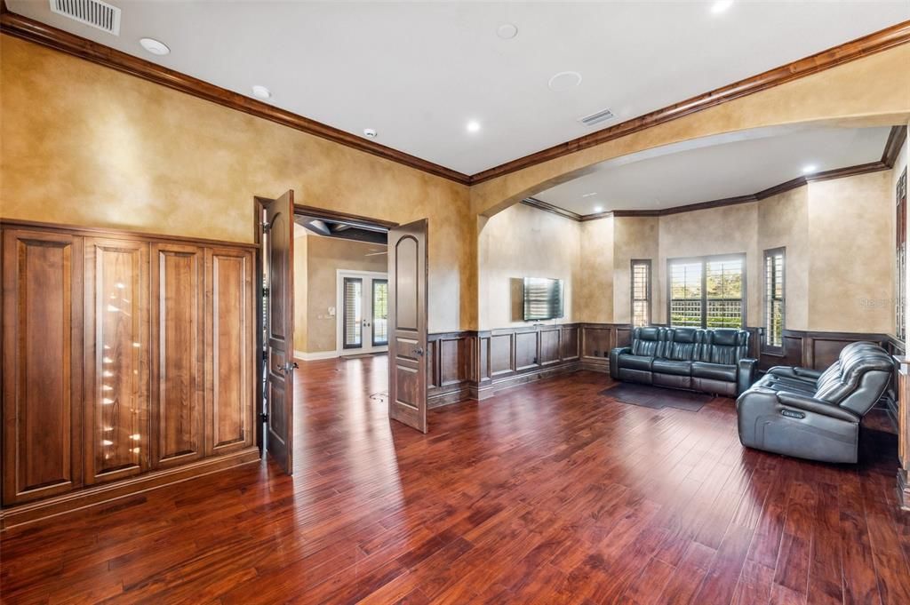 На продажу: $2,200,000 (4 спален, 3 ванн, 4360 Квадратных фут)