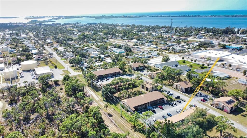 待售: $92,000 (1 贝兹, 1 浴室, 647 平方英尺)