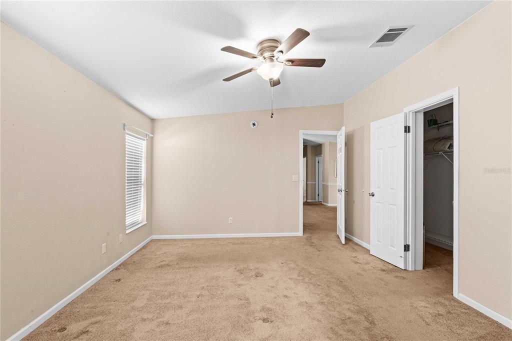 На продажу: $215,000 (3 спален, 2 ванн, 1377 Квадратных фут)