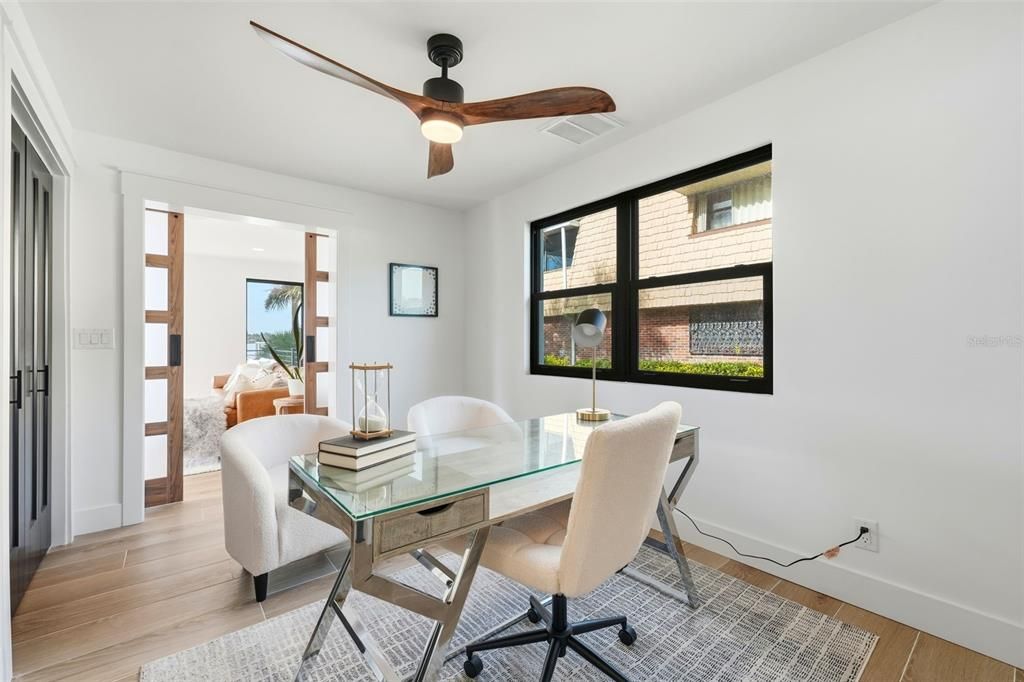 На продажу: $1,699,000 (4 спален, 4 ванн, 2428 Квадратных фут)