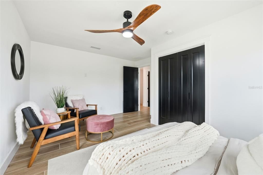 На продажу: $1,699,000 (4 спален, 4 ванн, 2428 Квадратных фут)