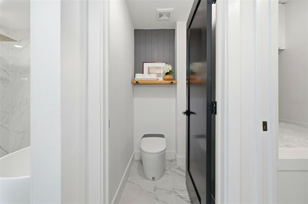 На продажу: $1,699,000 (4 спален, 4 ванн, 2428 Квадратных фут)