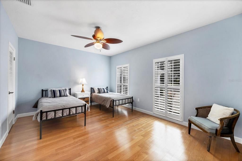 待售: $549,000 (3 贝兹, 2 浴室, 2246 平方英尺)