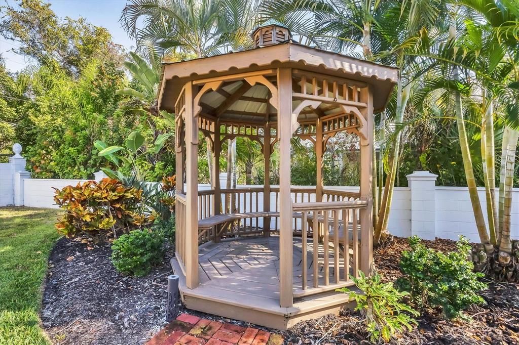 待售: $549,000 (3 贝兹, 2 浴室, 2246 平方英尺)