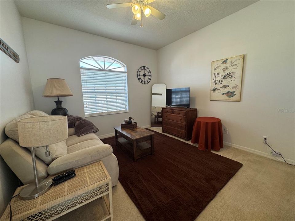 出租: $2,400 (3 贝兹, 2 浴室, 1358 平方英尺)