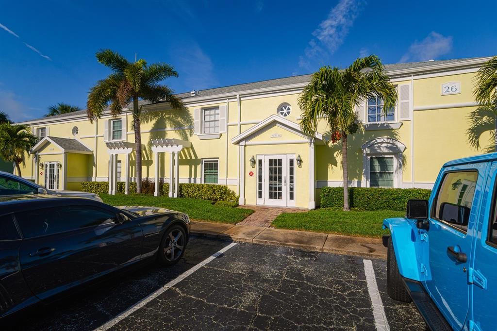 待售: $219,000 (1 贝兹, 1 浴室, 562 平方英尺)