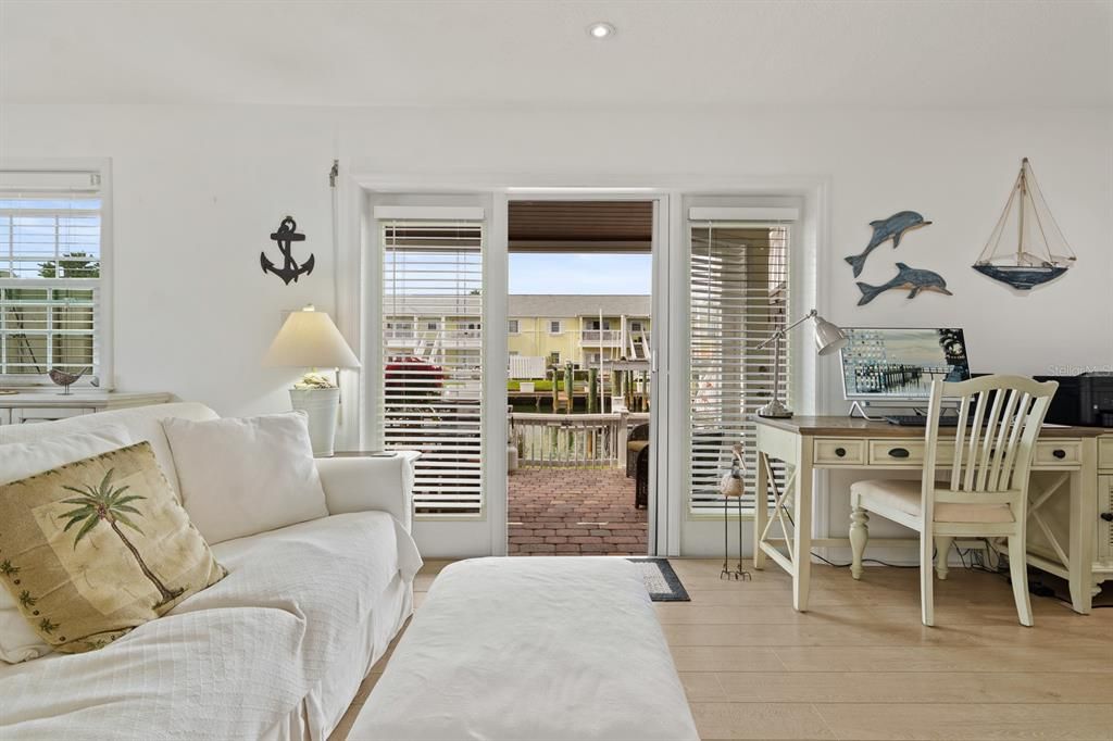 待售: $219,000 (1 贝兹, 1 浴室, 562 平方英尺)