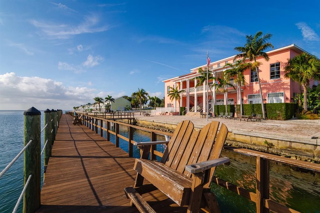 待售: $219,000 (1 贝兹, 1 浴室, 562 平方英尺)