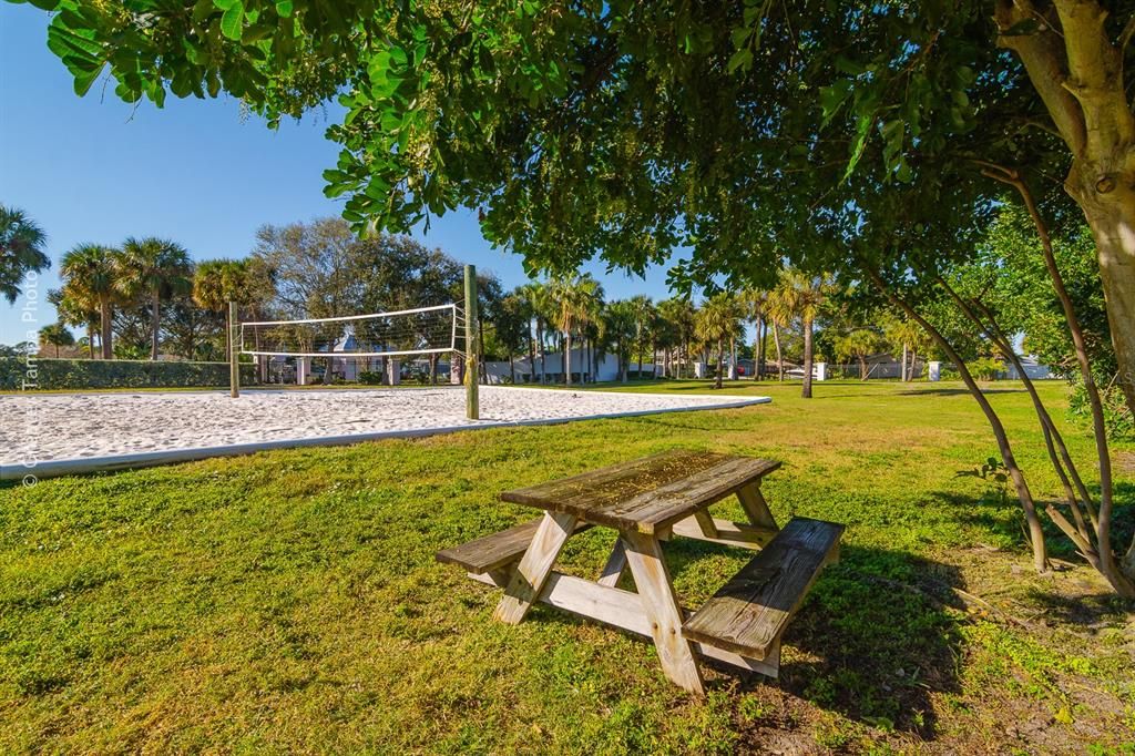 На продажу: $219,000 (1 спален, 1 ванн, 562 Квадратных фут)