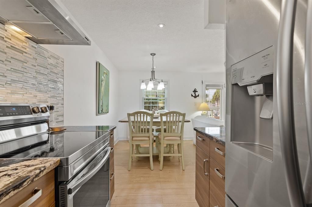 待售: $219,000 (1 贝兹, 1 浴室, 562 平方英尺)