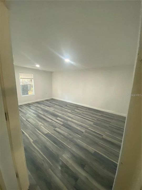 For Sale: $177,000 (2 beds, 1 baths, 1584 Square Feet)