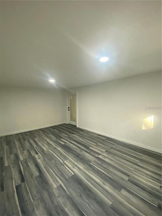 For Sale: $177,000 (2 beds, 1 baths, 1584 Square Feet)