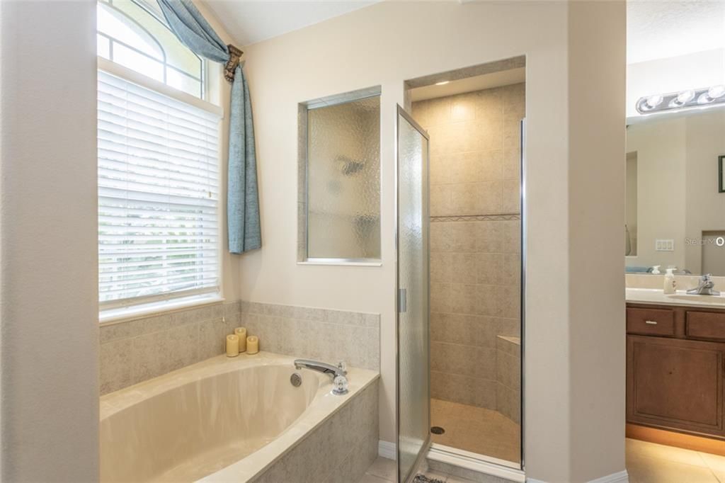 En Venta: $459,900 (3 camas, 2 baños, 1868 Pies cuadrados)