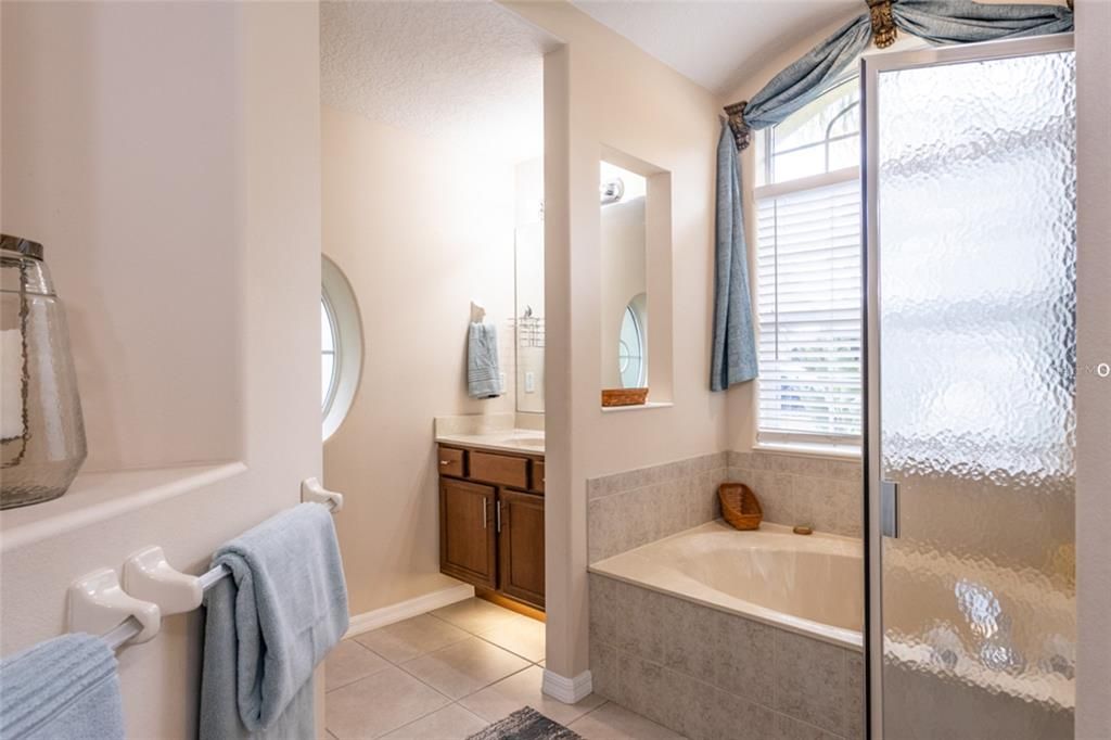 En Venta: $459,900 (3 camas, 2 baños, 1868 Pies cuadrados)