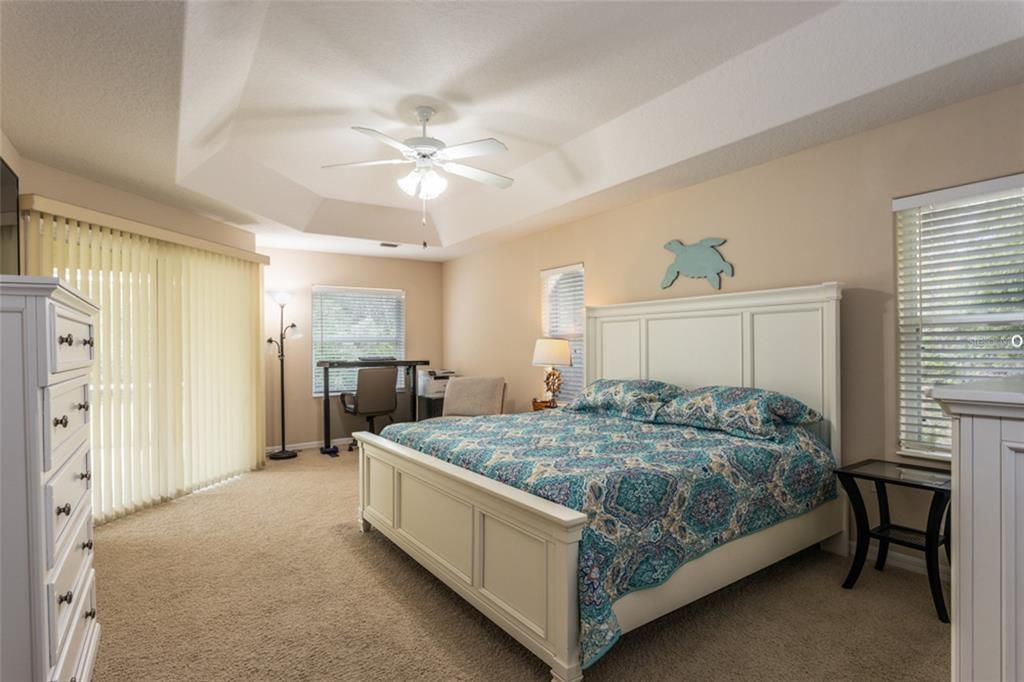 En Venta: $459,900 (3 camas, 2 baños, 1868 Pies cuadrados)