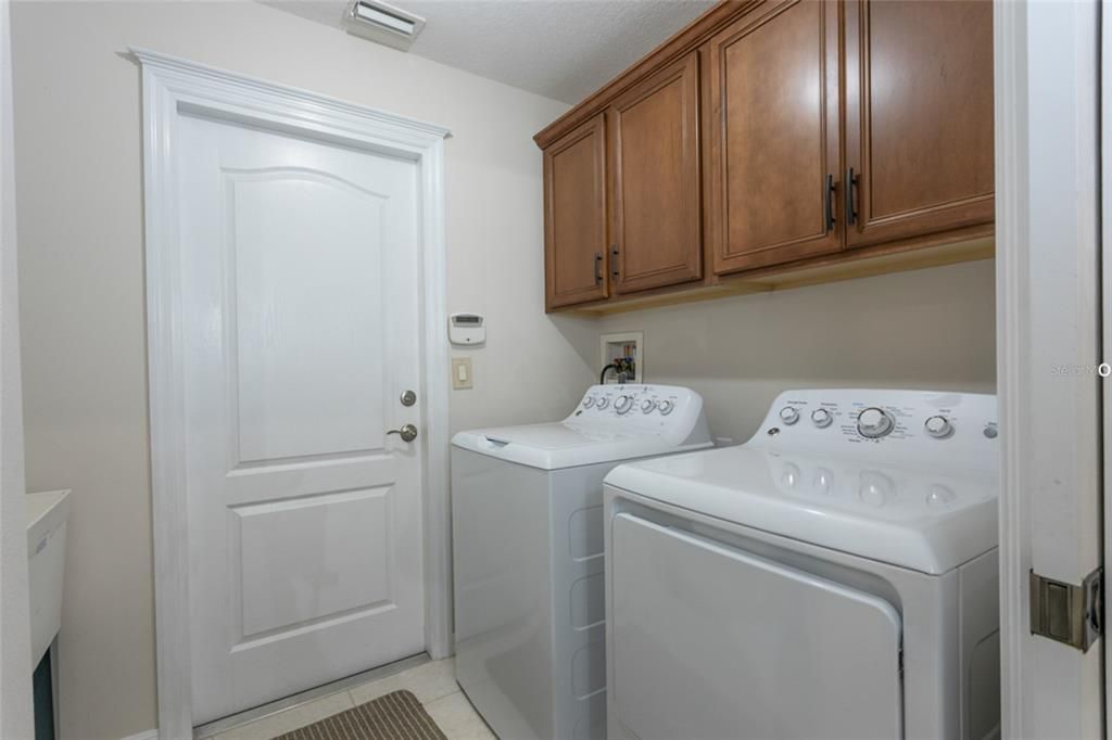 En Venta: $459,900 (3 camas, 2 baños, 1868 Pies cuadrados)