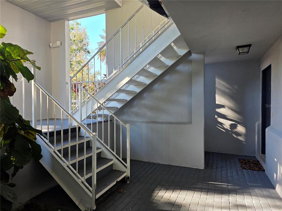 For Rent: $1,650 (2 beds, 2 baths, 1365 Square Feet)