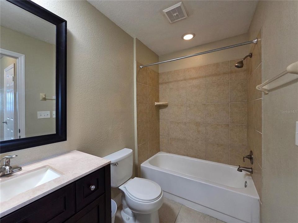 For Rent: $1,650 (2 beds, 2 baths, 1365 Square Feet)