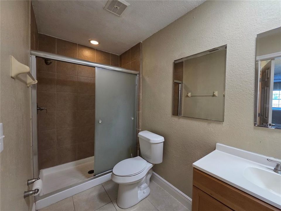 For Rent: $1,650 (2 beds, 2 baths, 1365 Square Feet)