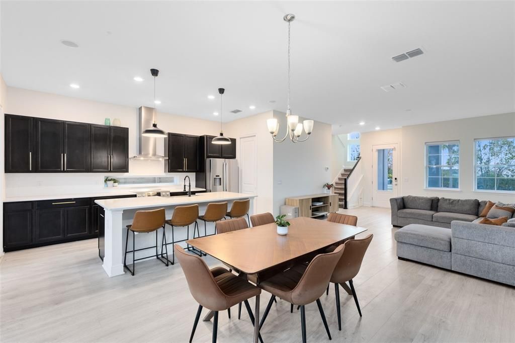 For Sale: $699,000 (4 beds, 3 baths, 2367 Square Feet)