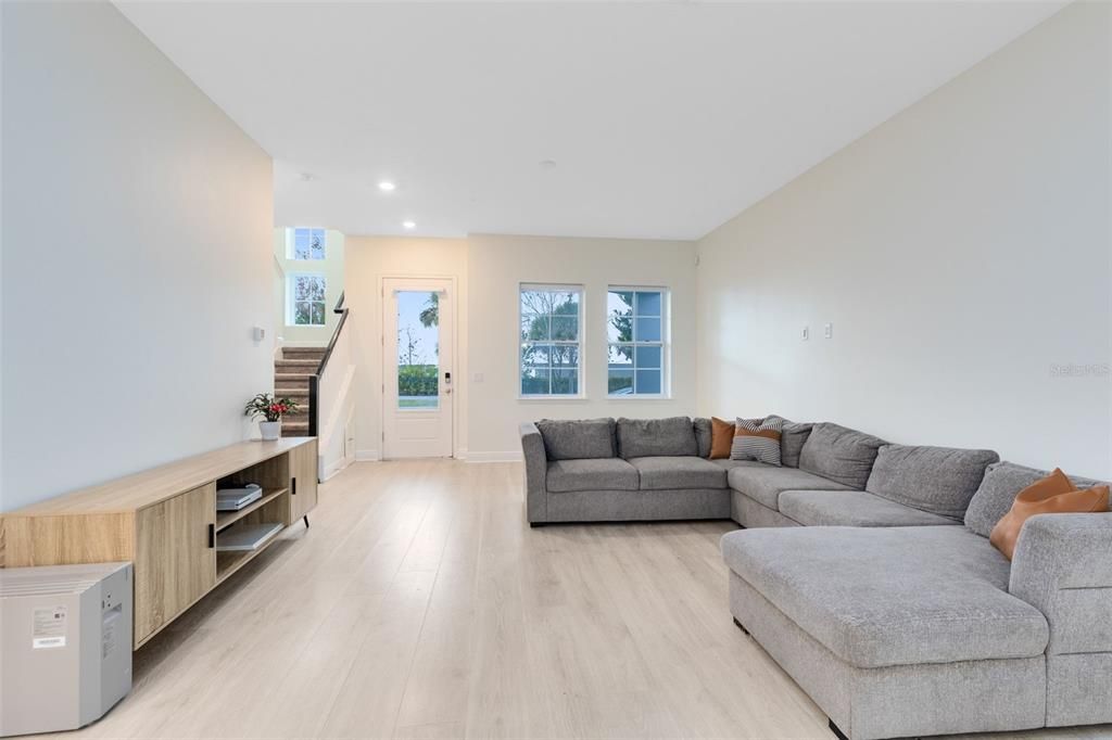 For Sale: $699,000 (4 beds, 3 baths, 2367 Square Feet)