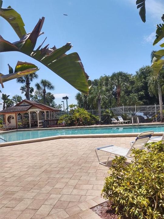 For Rent: $2,190 (2 beds, 2 baths, 935 Square Feet)