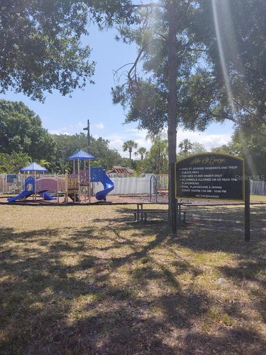 For Rent: $2,190 (2 beds, 2 baths, 935 Square Feet)