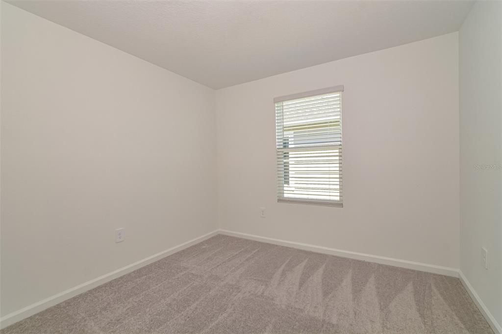 出租: $2,045 (5 贝兹, 2 浴室, 2112 平方英尺)