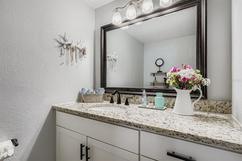 For Rent: $2,800 (3 beds, 2 baths, 1726 Square Feet)