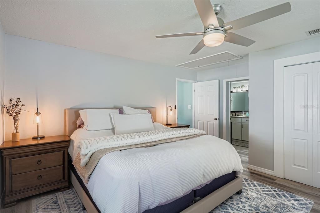 For Rent: $2,800 (3 beds, 2 baths, 1726 Square Feet)