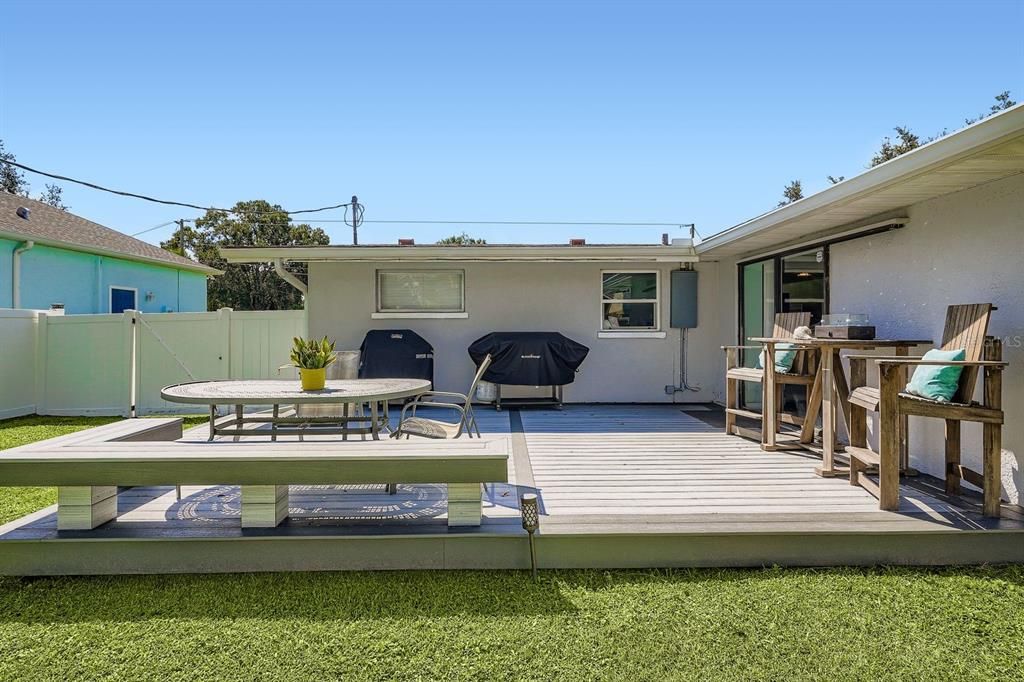 For Rent: $2,800 (3 beds, 2 baths, 1726 Square Feet)