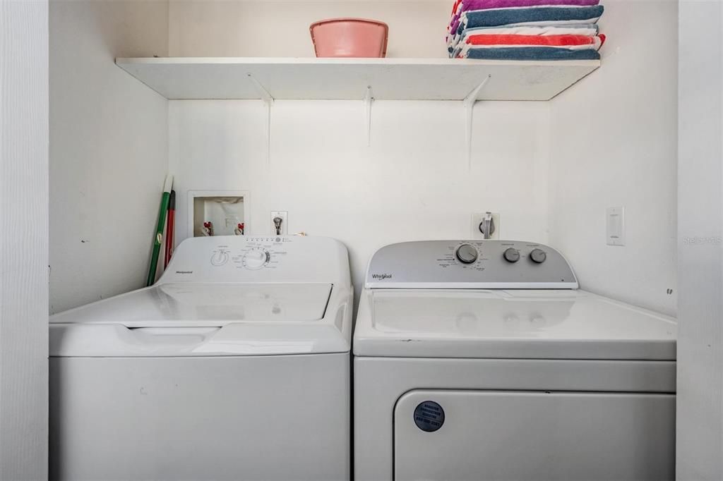 En Venta: $499,000 (2 camas, 3 baños, 1225 Pies cuadrados)