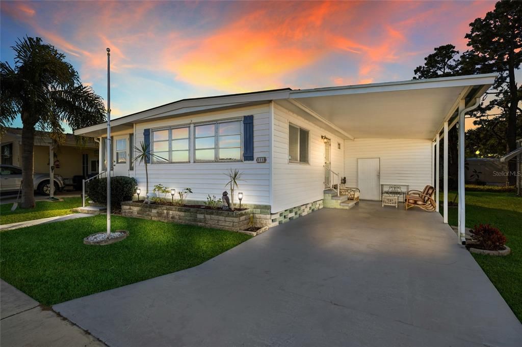 For Sale: $86,750 (2 beds, 2 baths, 800 Square Feet)