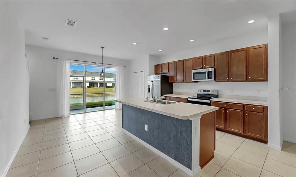 For Sale: $274,000 (3 beds, 2 baths, 1822 Square Feet)