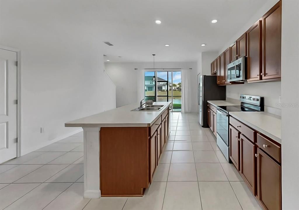 For Sale: $274,000 (3 beds, 2 baths, 1822 Square Feet)