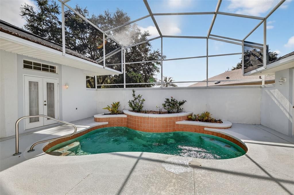 For Sale: $394,000 (3 beds, 3 baths, 2337 Square Feet)