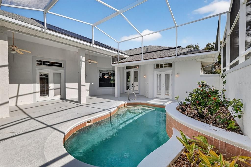 For Sale: $394,000 (3 beds, 3 baths, 2337 Square Feet)