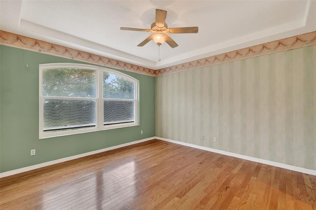 For Sale: $394,000 (3 beds, 3 baths, 2337 Square Feet)