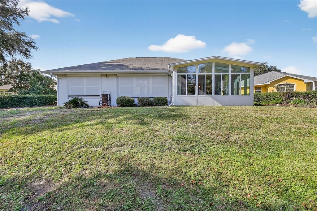 For Sale: $394,000 (3 beds, 3 baths, 2337 Square Feet)