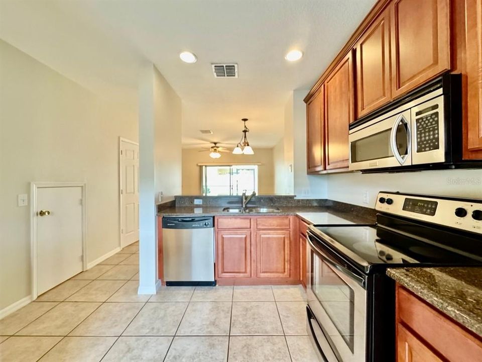 出租: $1,650 (2 贝兹, 2 浴室, 1173 平方英尺)