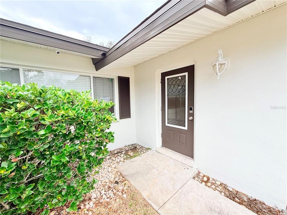 For Rent: $3,350 (3 beds, 2 baths, 1416 Square Feet)