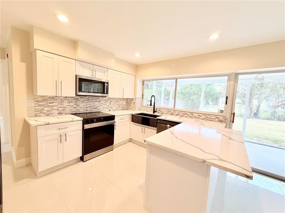 For Rent: $3,350 (3 beds, 2 baths, 1416 Square Feet)