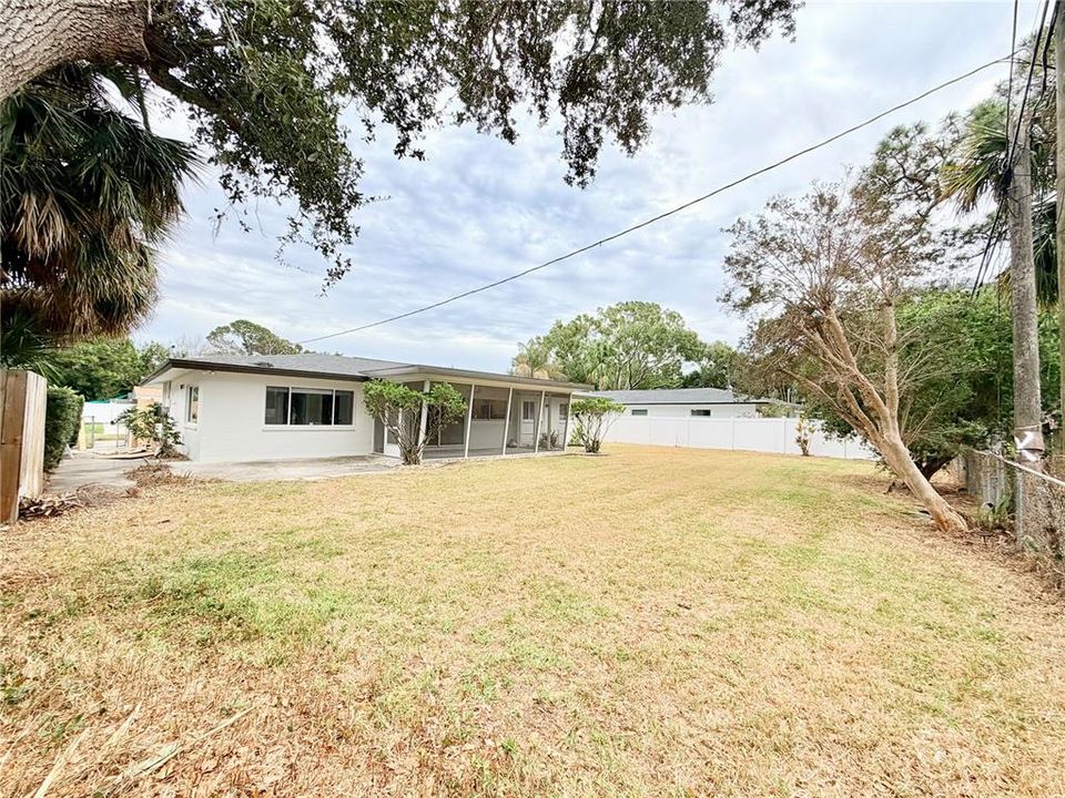 For Rent: $3,350 (3 beds, 2 baths, 1416 Square Feet)