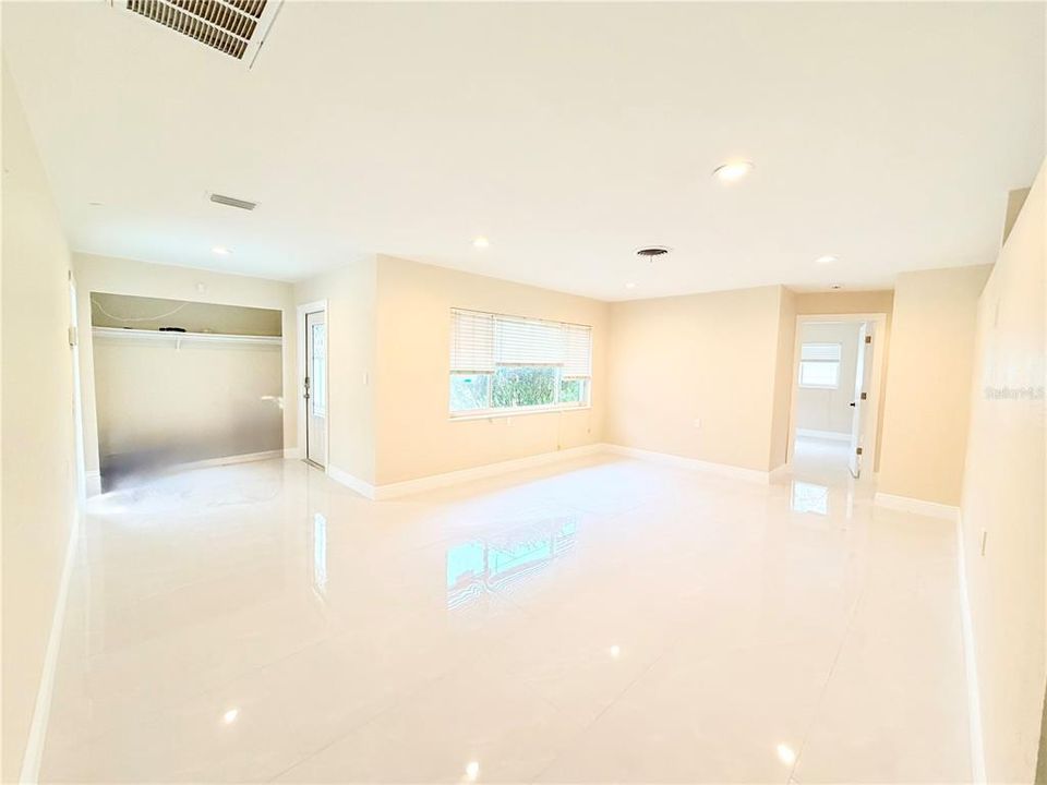 For Rent: $3,350 (3 beds, 2 baths, 1416 Square Feet)