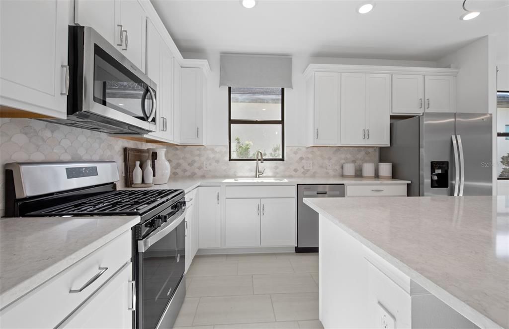 For Sale: $501,175 (2 beds, 2 baths, 1405 Square Feet)